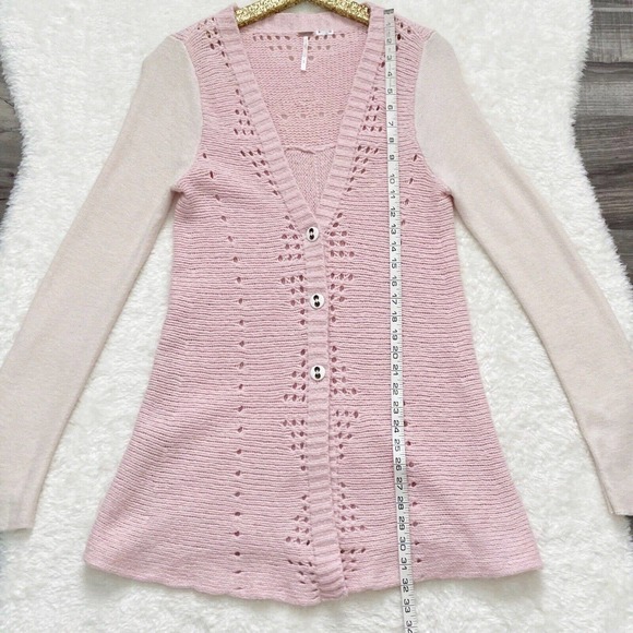 Free People Pinwheel Cardigan Lace Back Long Pink Wool Button Sweater Medium - Picture 4 of 11